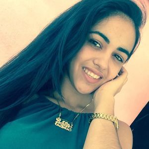 Meet your Posher, Beatriz